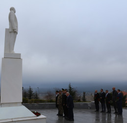 Gədəbəy rayonunda Ulu öndərin xatirəsi ehtiramla yad edilmişdir.