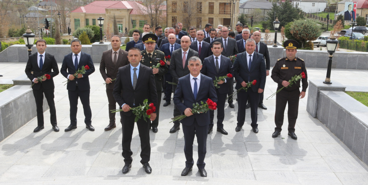 Azərbaycan xalqının Ümummilli Lideri, müstəqil Azərbaycan dövlətinin qurucusu, görkəmli siyasi və dövlət xadimi Heydər Əliyevin anadan olmasının 103-cü ildönümü Gədəbəy rayonunda qeyd olunub