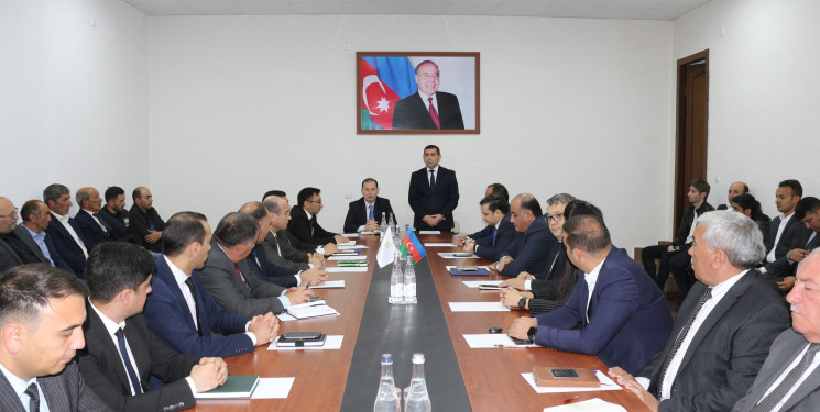 Gədəbəy Rayon İcra Hakimiyyətinin və Kiçik və Orta Biznesin İnkişafı Agentliyinin birgə təşkilatçılığı ilə “Aqroturizm sahəsində mövcud imkanlar, çətinliklər və perspektivlər” mövzusunda tədbir keçirilib