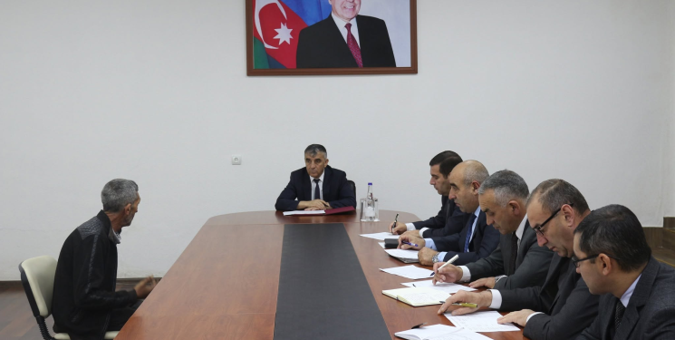 Rayon İcra Hakimiyyəti başçısının səlahiyyətlərini icra edən Natiq Nağıyev növbəti vətəndaş qəbulu keçirib